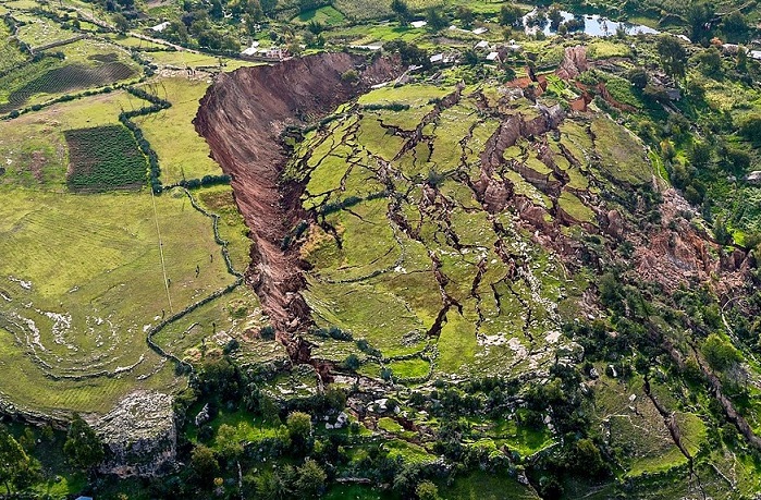 الانهيارات الأرضية Mass Wasting